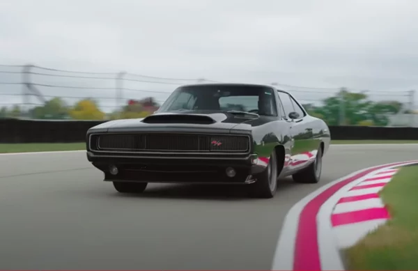 Ένα Dodge Charger 1.000 ίππων για τον αρχισχεδιαστή της Stellantis