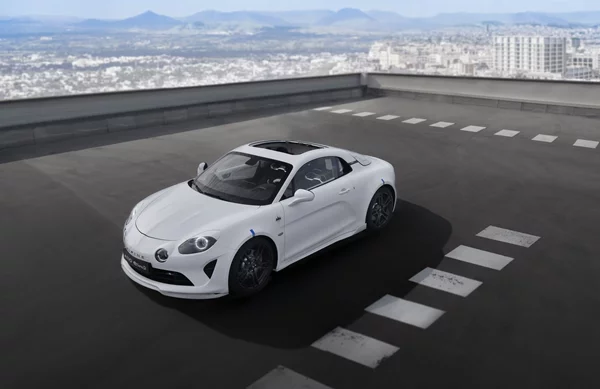 O Luca de Meo αποκαλύπτει τα σχέδια για το νέο Alpine A110 και υπάρχει έκπληξη