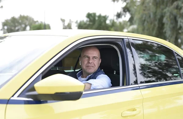 Πόσες ώρες δουλεύουν οι οδηγοί ταξί στην Αθήνα-τι αποκαλύπτει έρευνα του ΕΜΠ