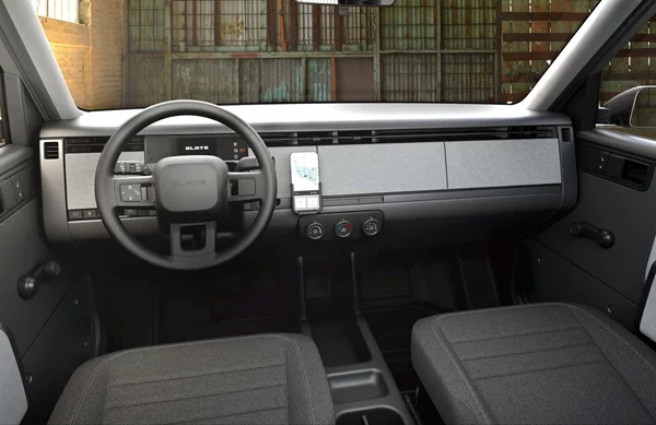 Slate: "Έξυπνο" αυτοκίνητο χωρίς οθόνες και ίντερνετ-Δείτε πώς δέχεται αναβαθμίσεις