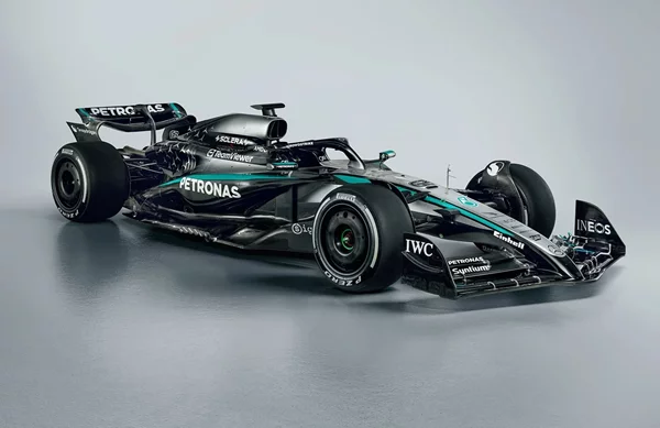 Αυτή είναι η Mercedes F1 W16-το νέο μονοθέσιο για το 2025 (εικόνες)