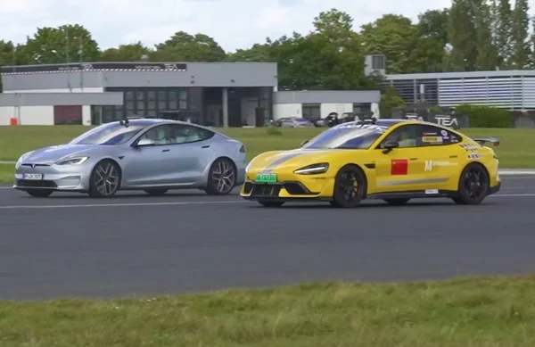 Tesla Model S Plaid vs Xiaomi SU7 Ultra: Τα ηλεκτρικά αυτοκίνητα των ρεκόρ στην απόλυτη κόντρα