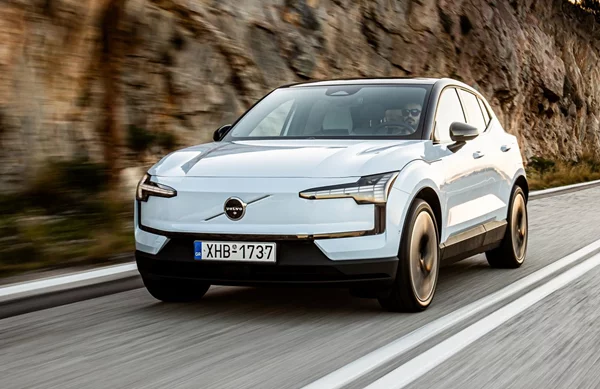Σημαντική προσφορά της Volvo στα ηλεκτρικά αυτοκίνητα-όφελος έως 4.000 ευρώ