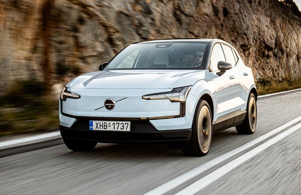H Volvo προχωρά σε ανάκληση όλων των EX30-τι πρόβλημα υπάρχει