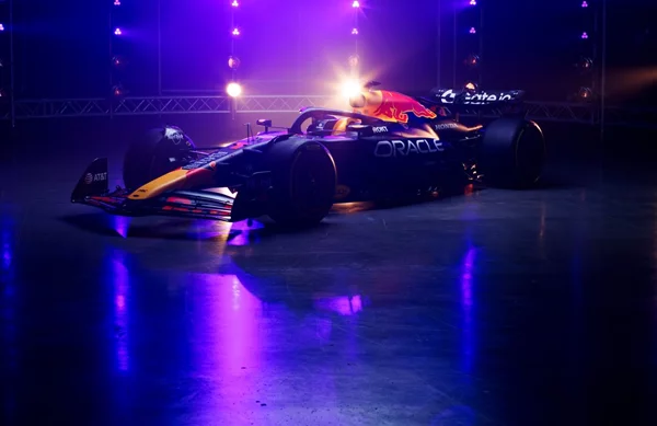 F1: Αποκαλύφθηκε η Red Bull RB21-το πρώτο μονοθέσιο που δεν σχεδίασε ο Newey