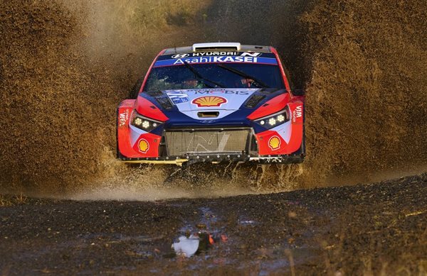 ΕΚΟ Ράλλυ Ακρόπολις 2025: Το "κλειδώνει" ο Tanak