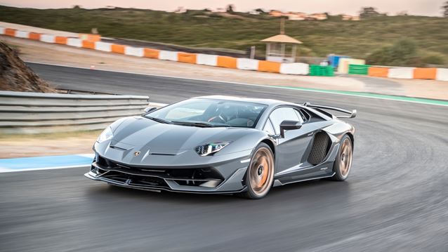 Spoiler alert: Μια ματιά στη νέα σεζόν του Top Gear