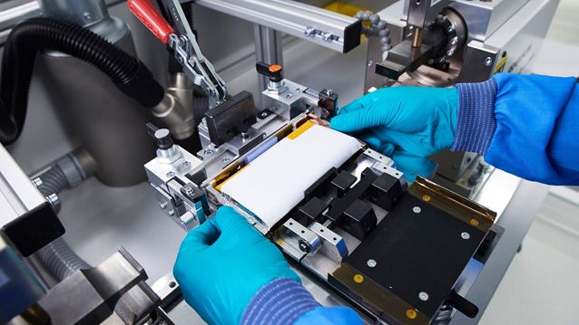 Ο παγκόσμιος πόλεμος για τις μπαταρίες