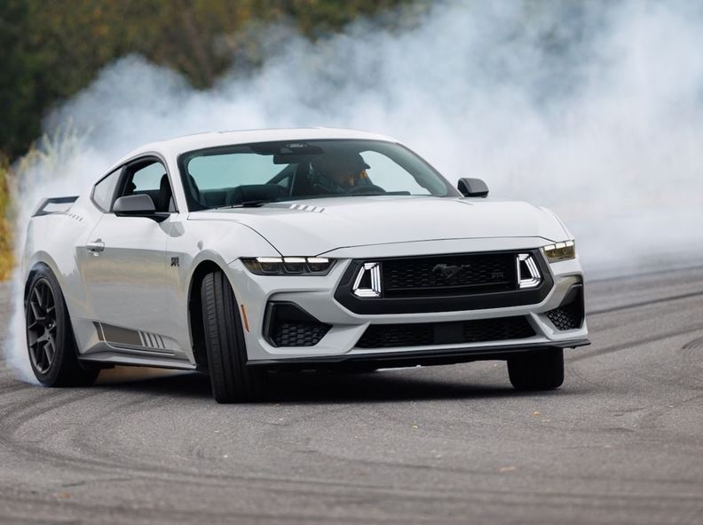 Ford Mustang RTR: Εργoστασιακό muscle car για drift και δεν έχει καν τον V8 κινητήρα