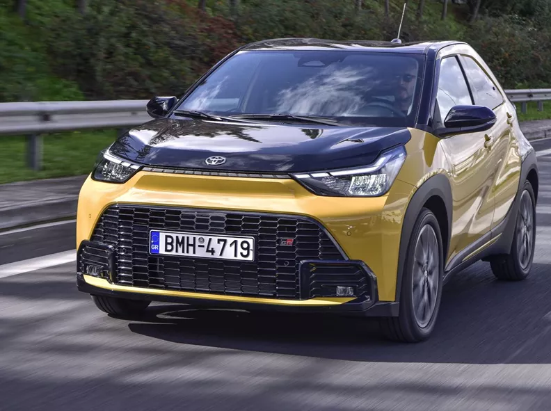 Toyota Aygo X Hybrid: Δοκιμάζουμε το πρώτο πραγματικά υβριδικό αυτοκίνητο πόλης