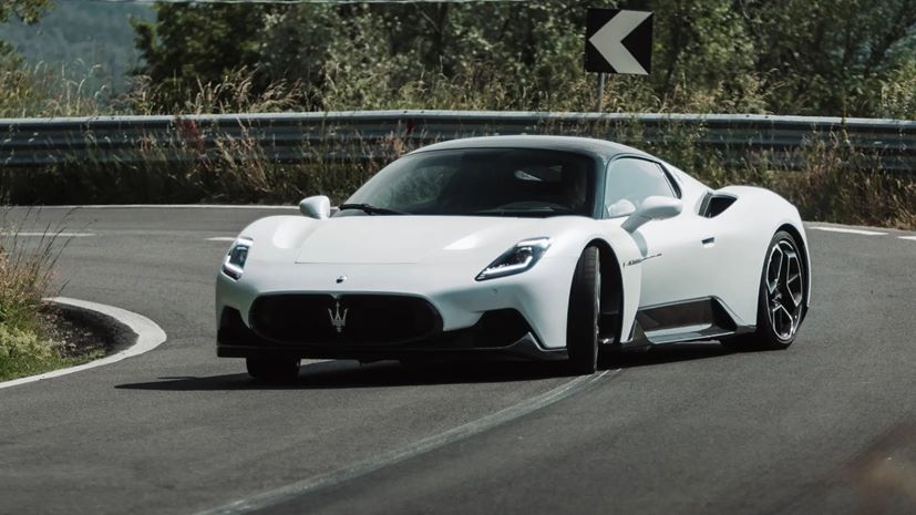 Maserati MC20