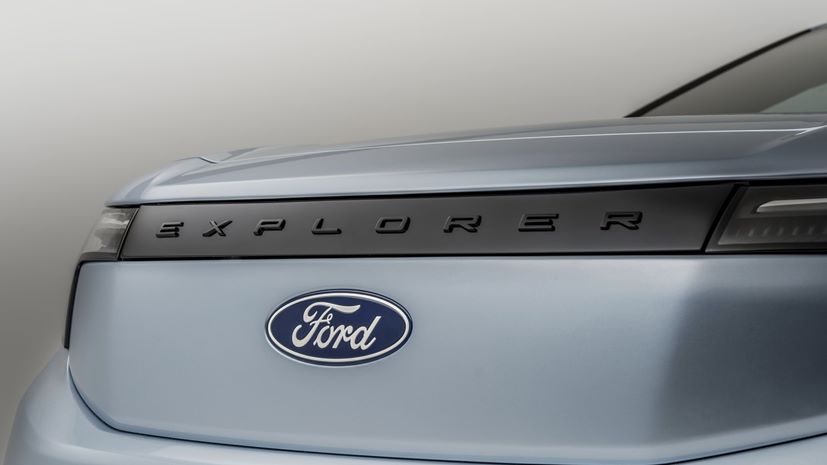 To νέο Ford Explorer είναι ηλεκτρικό SUV