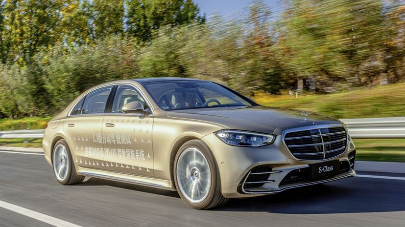 Mercedes αυτόνομη οδήγηση