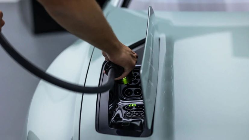 Το ηλεκτρικό supercar ELegend EL1