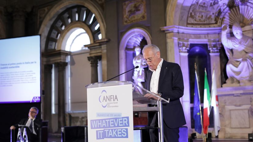 O επικεφαλής της ANFIA Paolo Scudieri