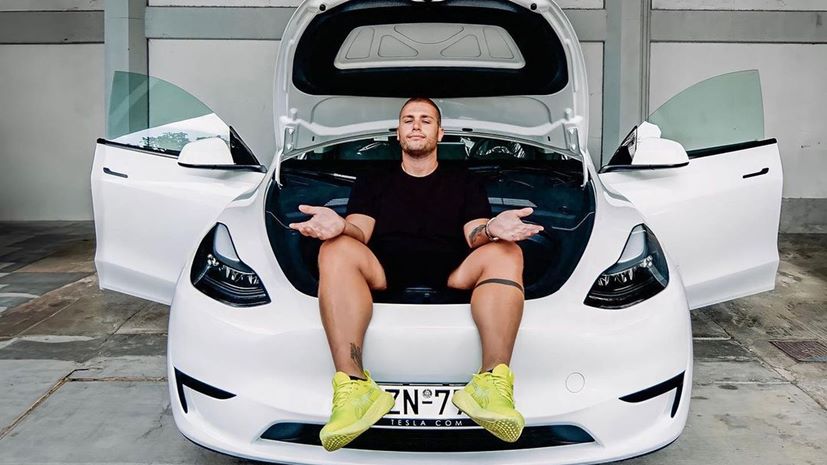 Tesla Model Y Αλέξανδρος Κοψιάλης Giveaway
