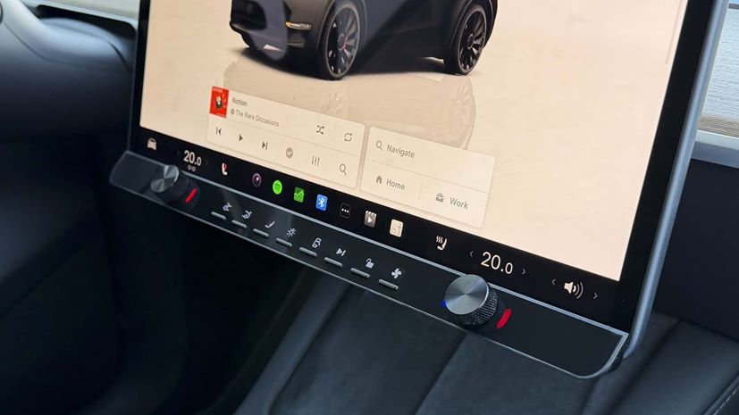 Tesla Ctrl-Bar 2