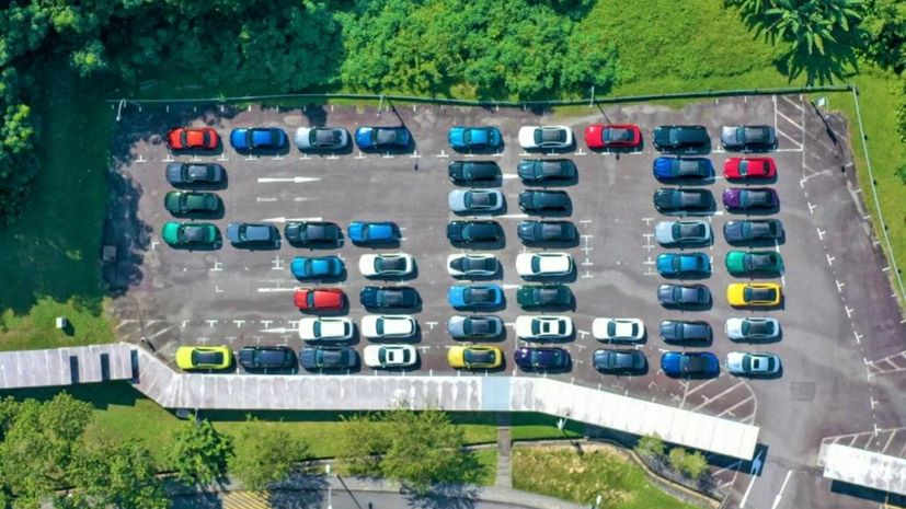 55 BMW Μ σχηματίζουν τον αριθμό 50