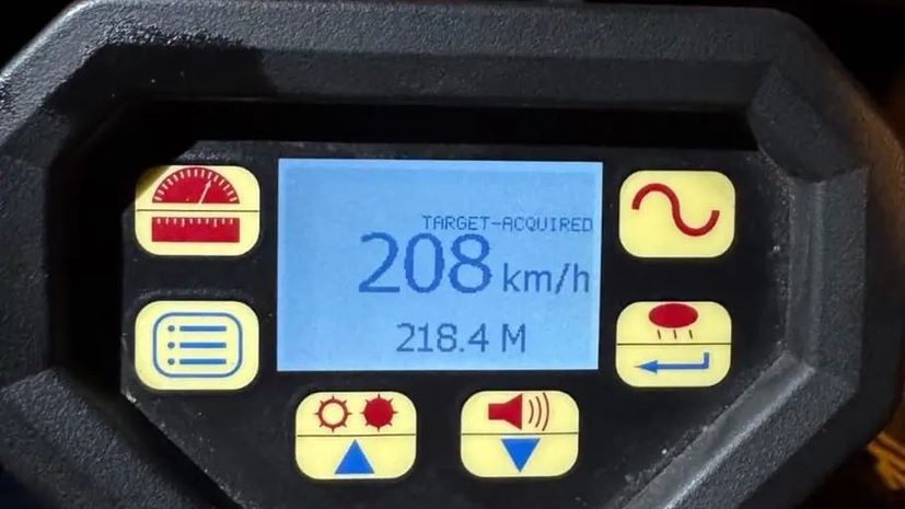 αστυνομία ραντάρ 208 χλμ/ώρα