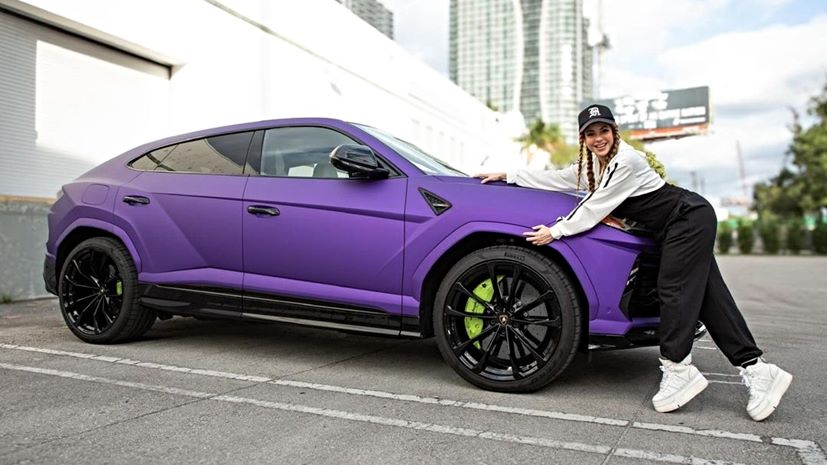 Lamborghini Urus Shakira