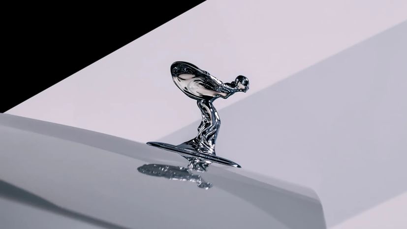 Άλλαξε τo σήμα της Rolls Royce