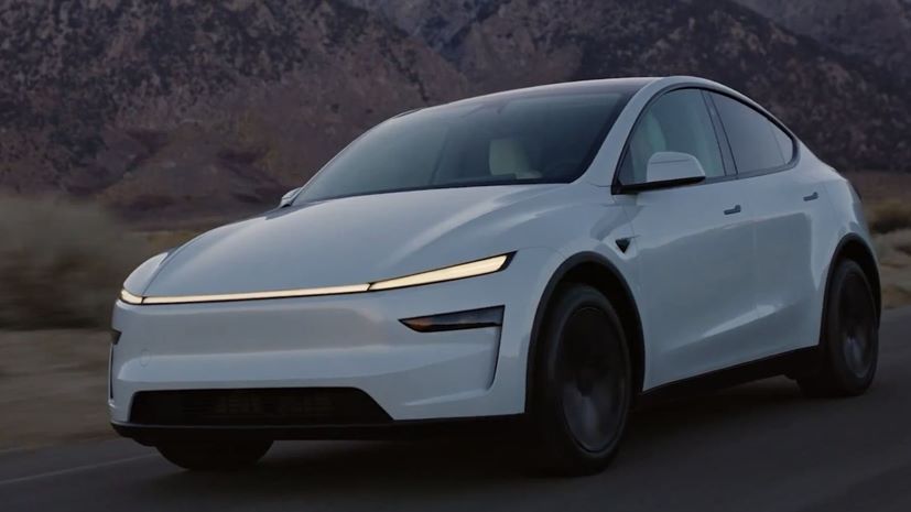 Tesla Model Y 2025