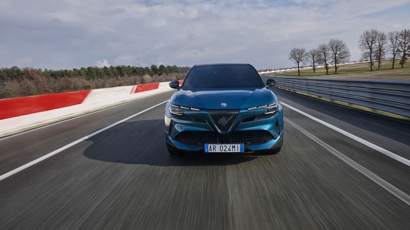 Alfa Romeo Junior Ibrida υβριδική έκδοση
