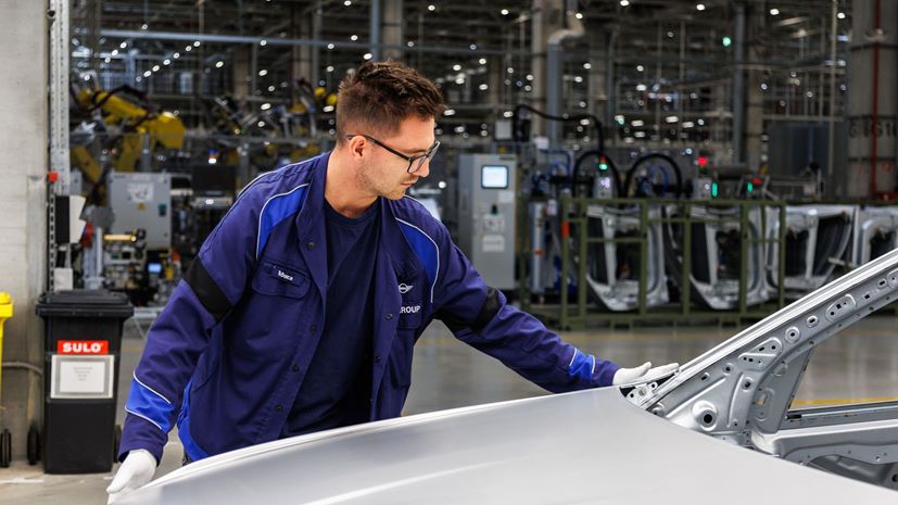 BMW iX3 γραμμή παραγωγής εργοστάσιο Debrecen Ουγγαρία