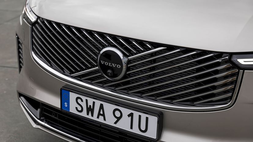Volvo XC90 T8 2025