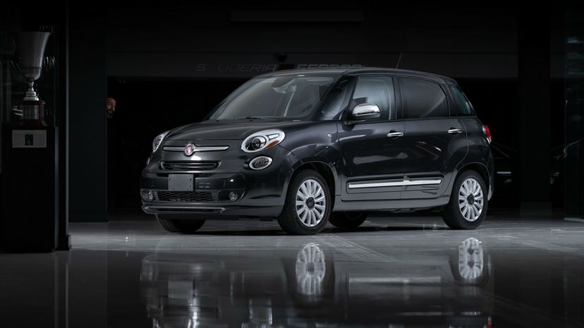 Fiat 500L Popemobile