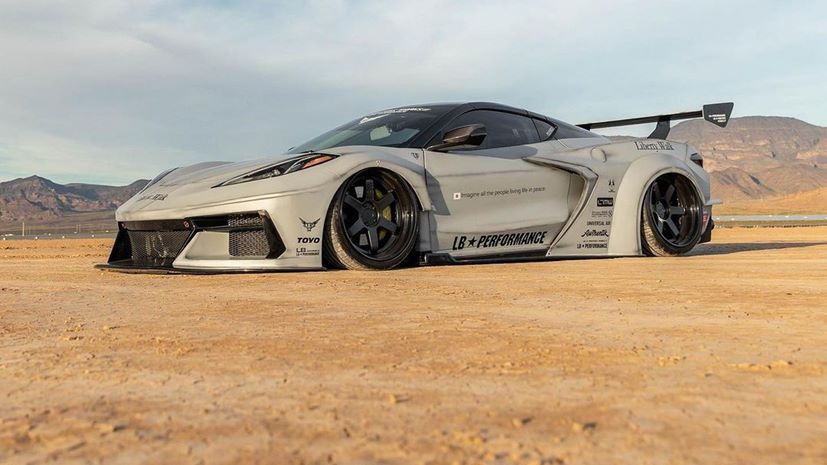 Liberty Walk Corvette C8