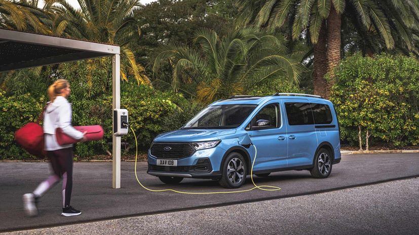 Ford Tourneo Connect PHEV