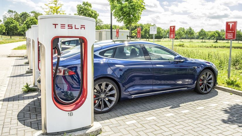 Tesla supercharger station
