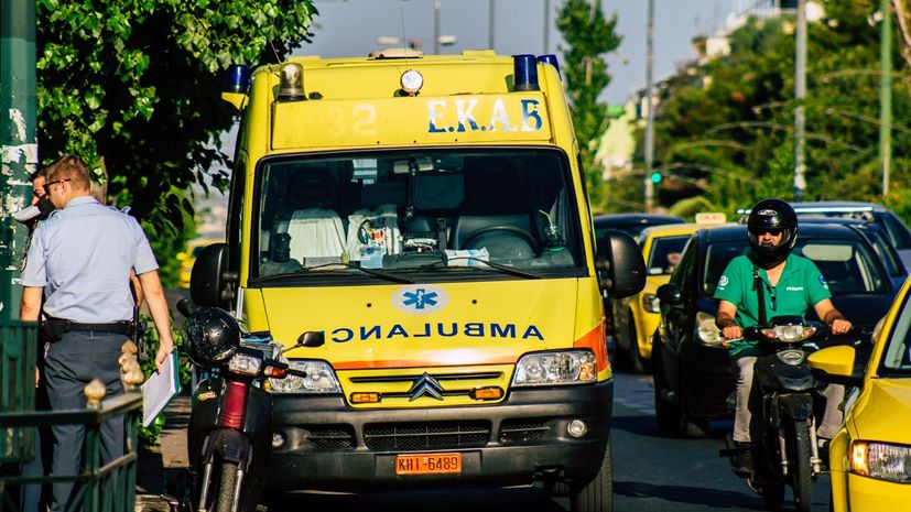 Ασθενοφόρο στην Αθήνα