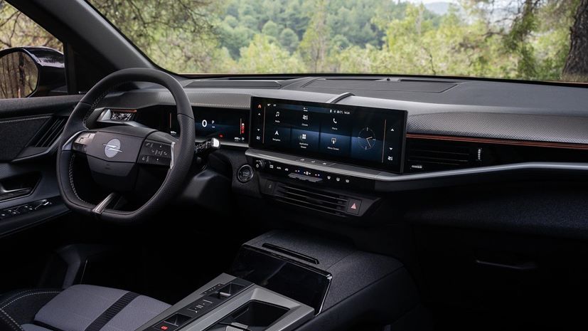 Opel Grandland Hybrid