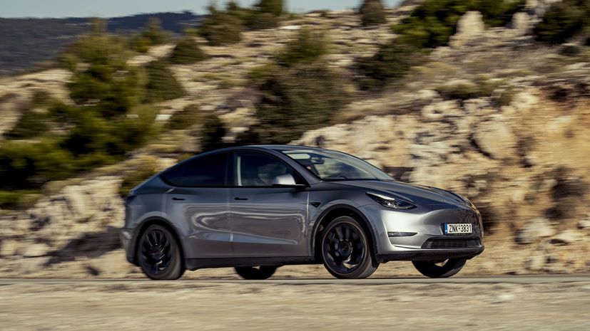 Tesla Model Y Long Range AWD