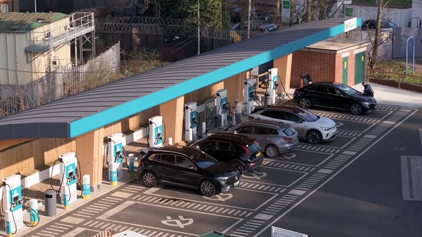 Shell Recharge σταθμός φόρτισης ηλεκτρικών αυτοκινήτων