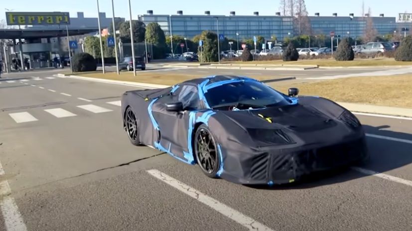Διάδοχος της LaFerrari με καμουφλάζ