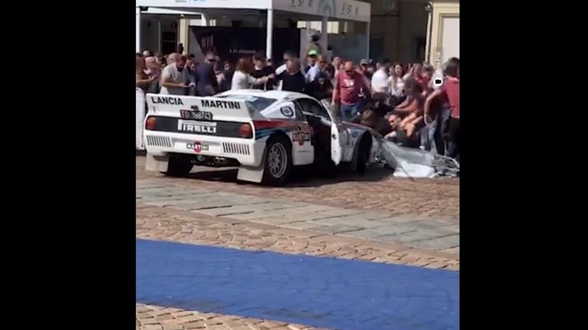 Lancia 037 Rally παρέλαση αυτοκιν΄'ητων τορίνο ατύχημα