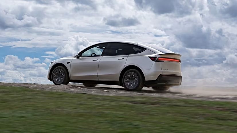 Tesla Model Y L