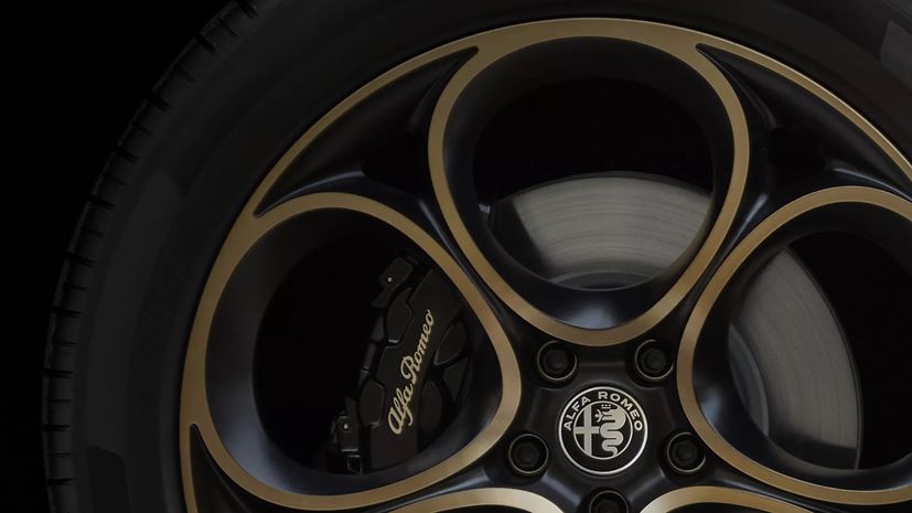 Alfa Romeo Intensa Teaser