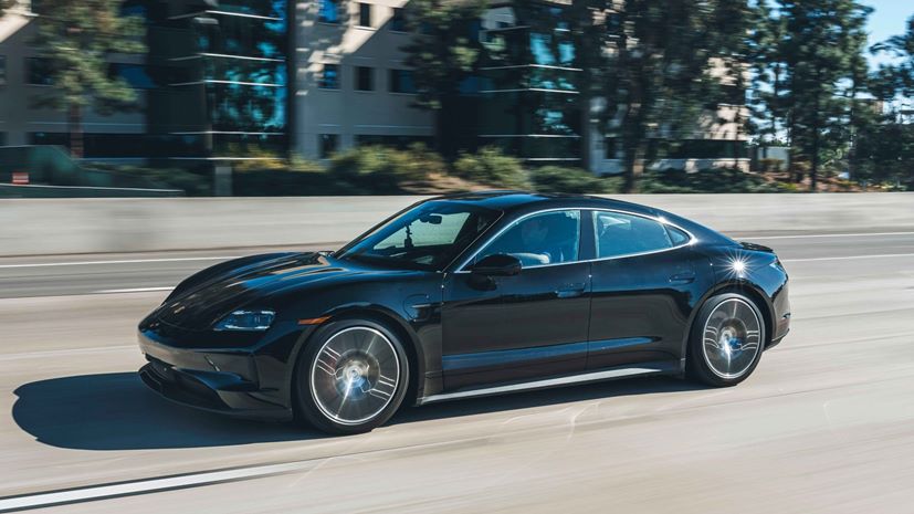 Porsche Taycan 2024