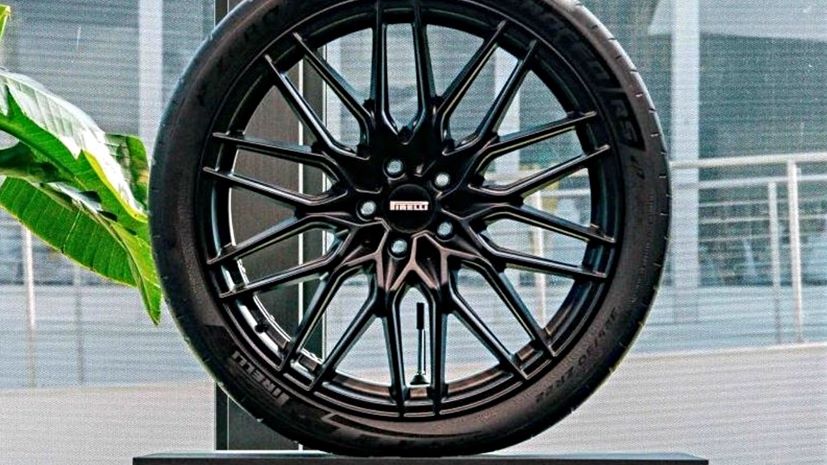 Pirelli Cyber Tyre