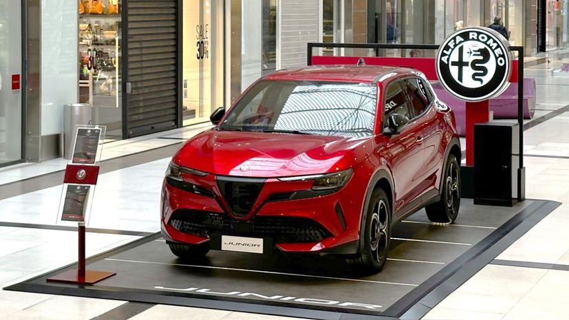 Alfa Romeo Junior The Mall Athens