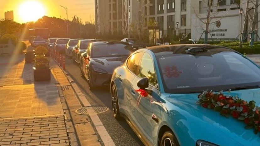 Xiaomi SU7 γαμήλια καραμπόλα στην Κίνα